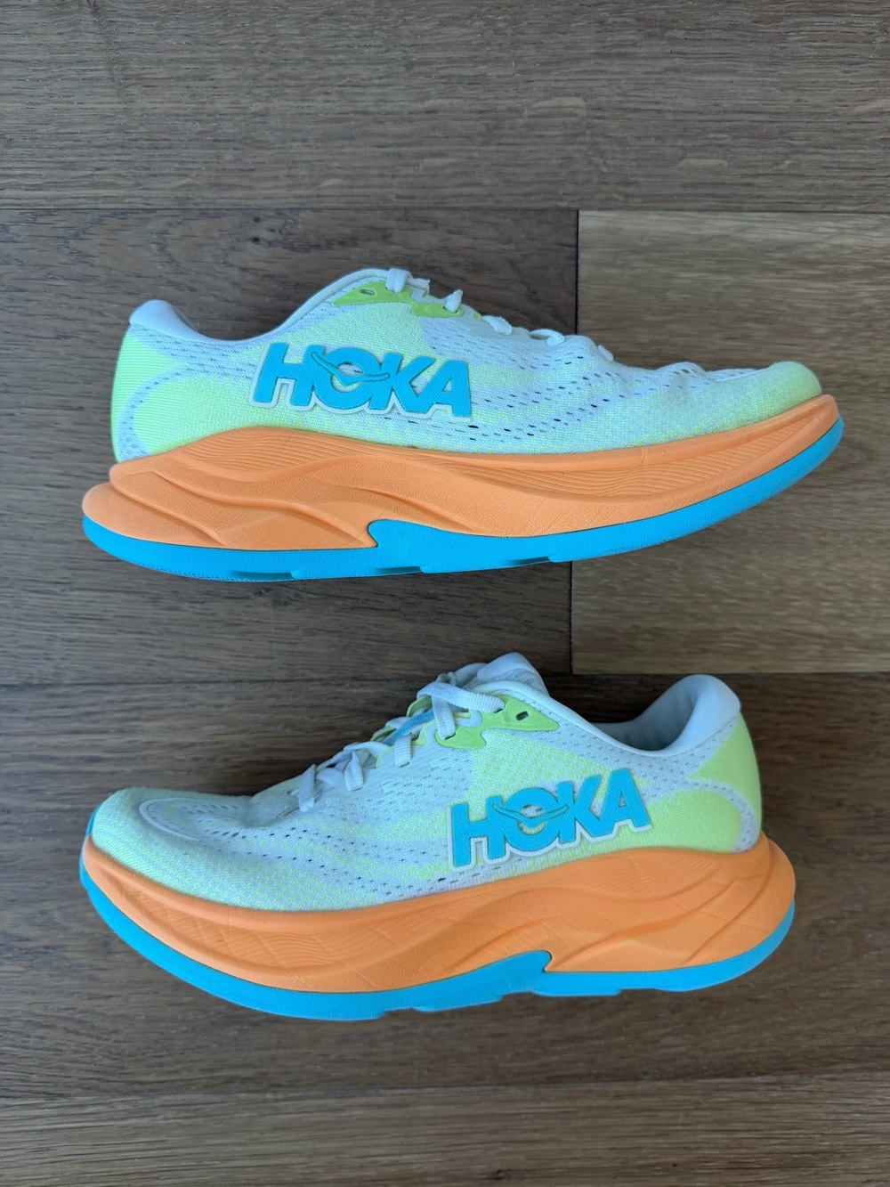 Hoka Rincon 4 Women’s Size 6.5 B Running Shoes - Picture 3 of 9